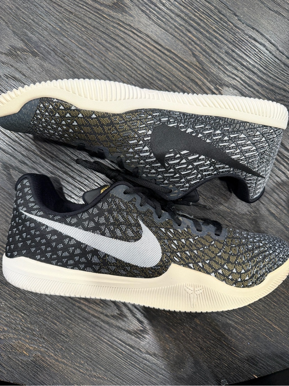 Nike Mamba Instinct Mens Size 11.5 Shoes Black Gold Silver Athletic Sneakers